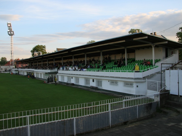 stadium-image